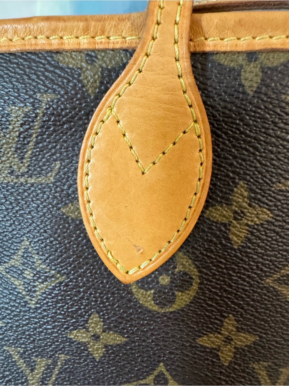 Authentic Louis Vuitton Monogram Canvas Neverfull MM - Picture 4 of 11